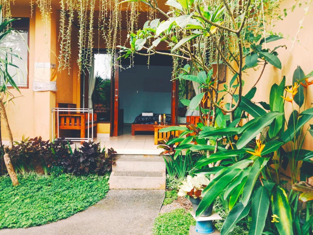 Jati 3 Bungalows And Spa Ubud  Exterior photo