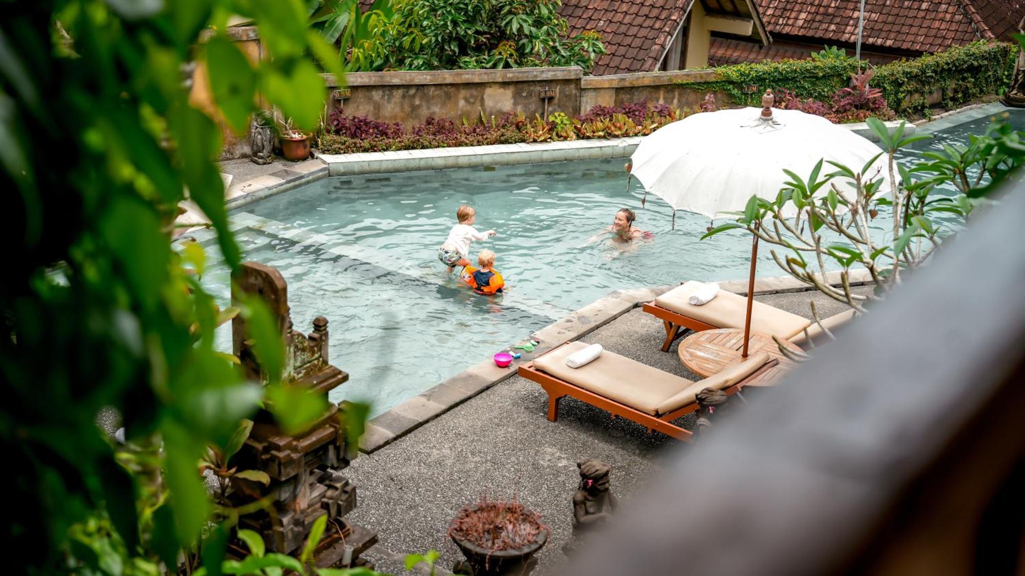 Jati 3 Bungalows And Spa Ubud  Exterior photo