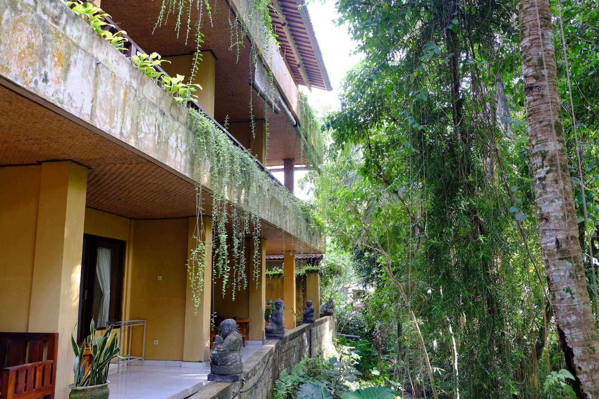 Jati 3 Bungalows And Spa Ubud  Exterior photo