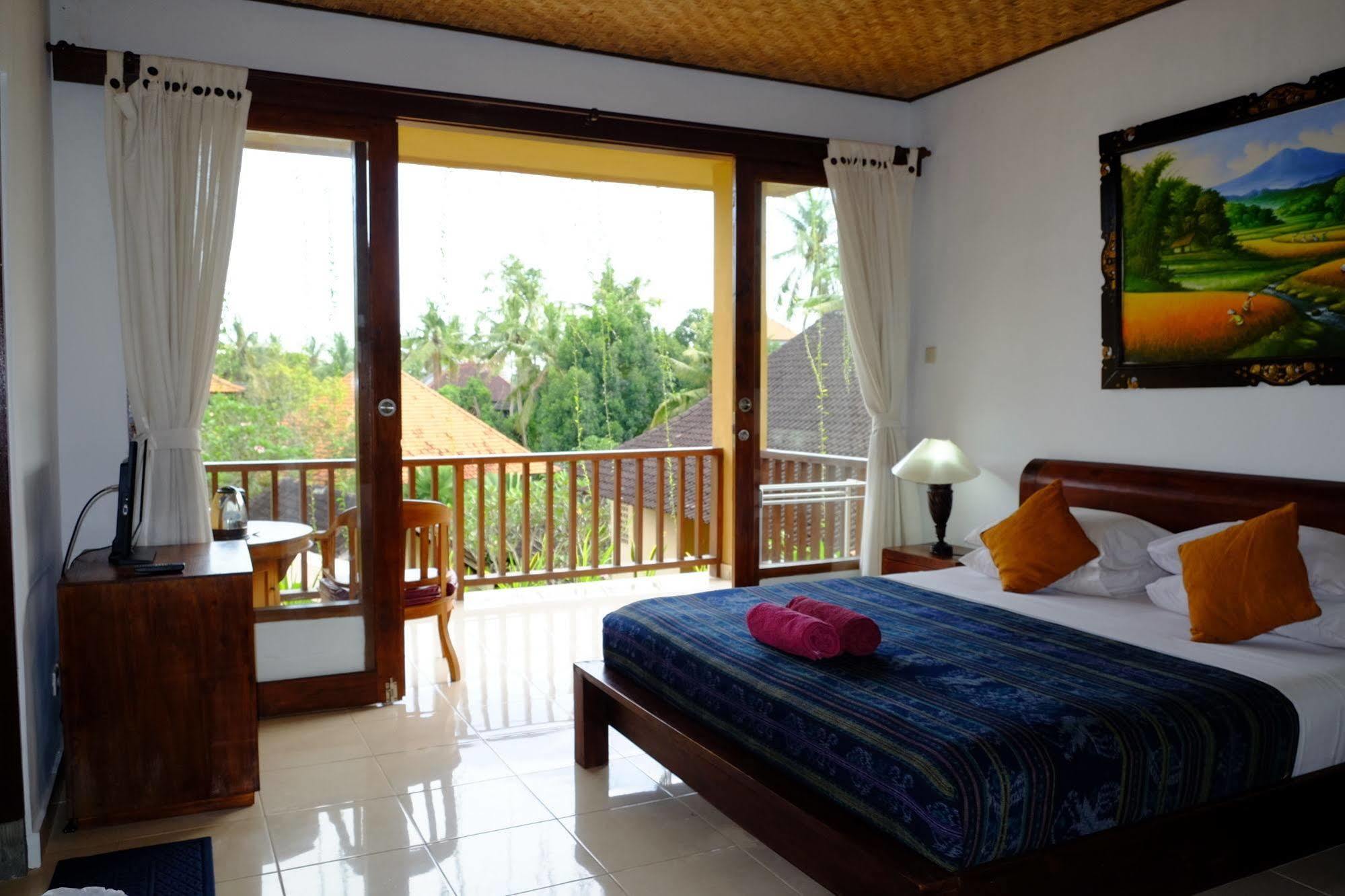 Jati 3 Bungalows And Spa Ubud  Exterior photo